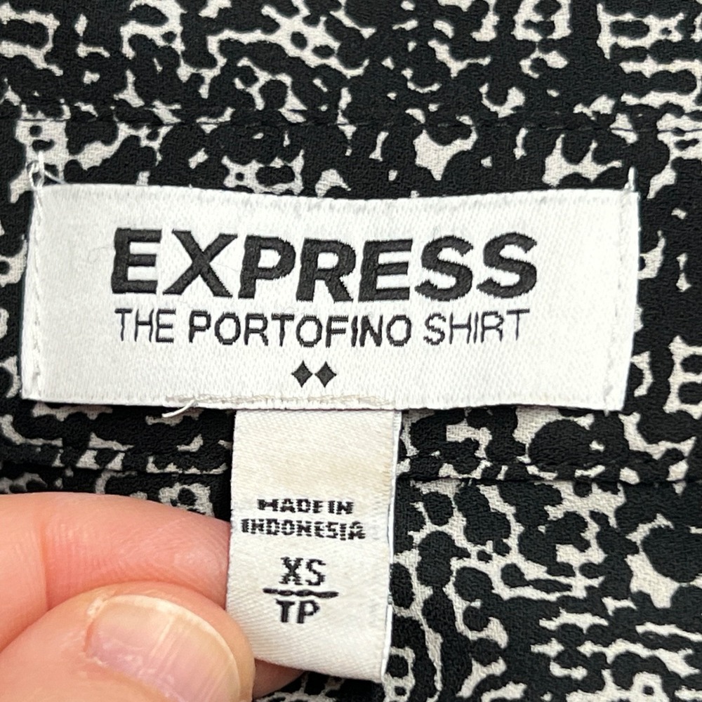 Express Top Womens XS Black Portofino Shirt Button Up Printed Tab Sleeve Woven - Picture 2 of 9